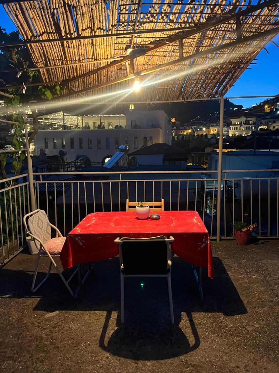 Alloggio in famiglia Flat In Berat's Center